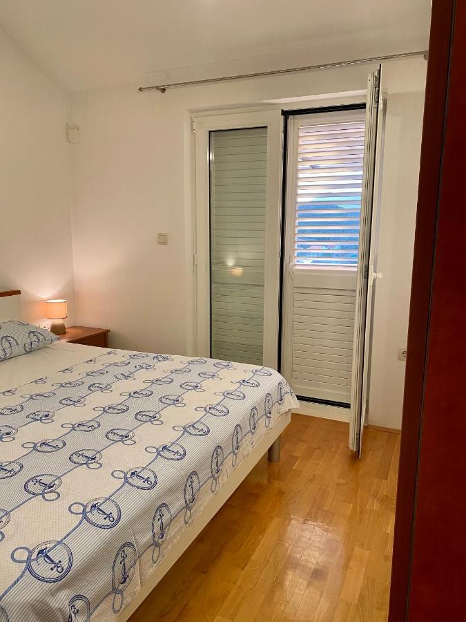 Apartmani Luka Zrnovo 외부 사진