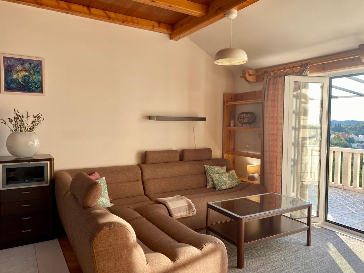 Apartmani Luka Zrnovo 외부 사진