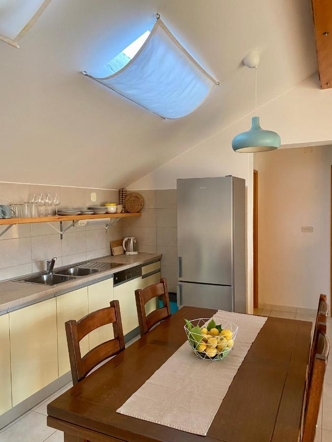 Apartmani Luka Zrnovo 외부 사진