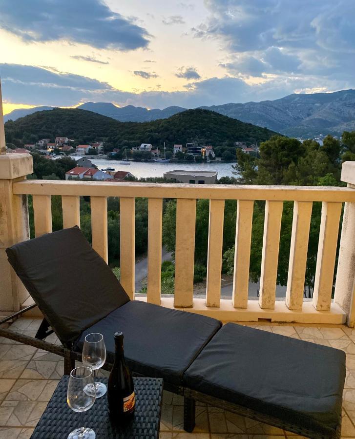 Apartmani Luka Zrnovo 외부 사진