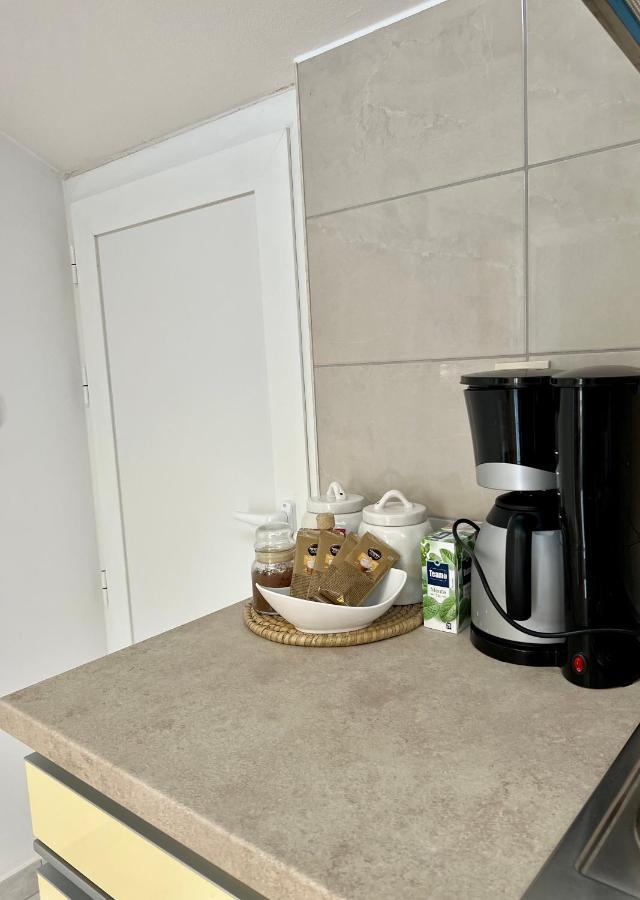 Apartmani Luka Zrnovo 외부 사진